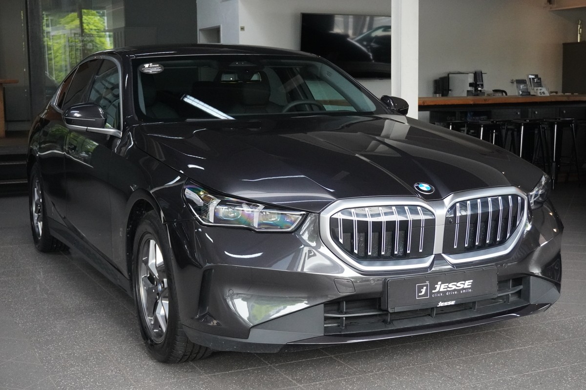 BMW 520 d LED HUD Gestik 360* H&K