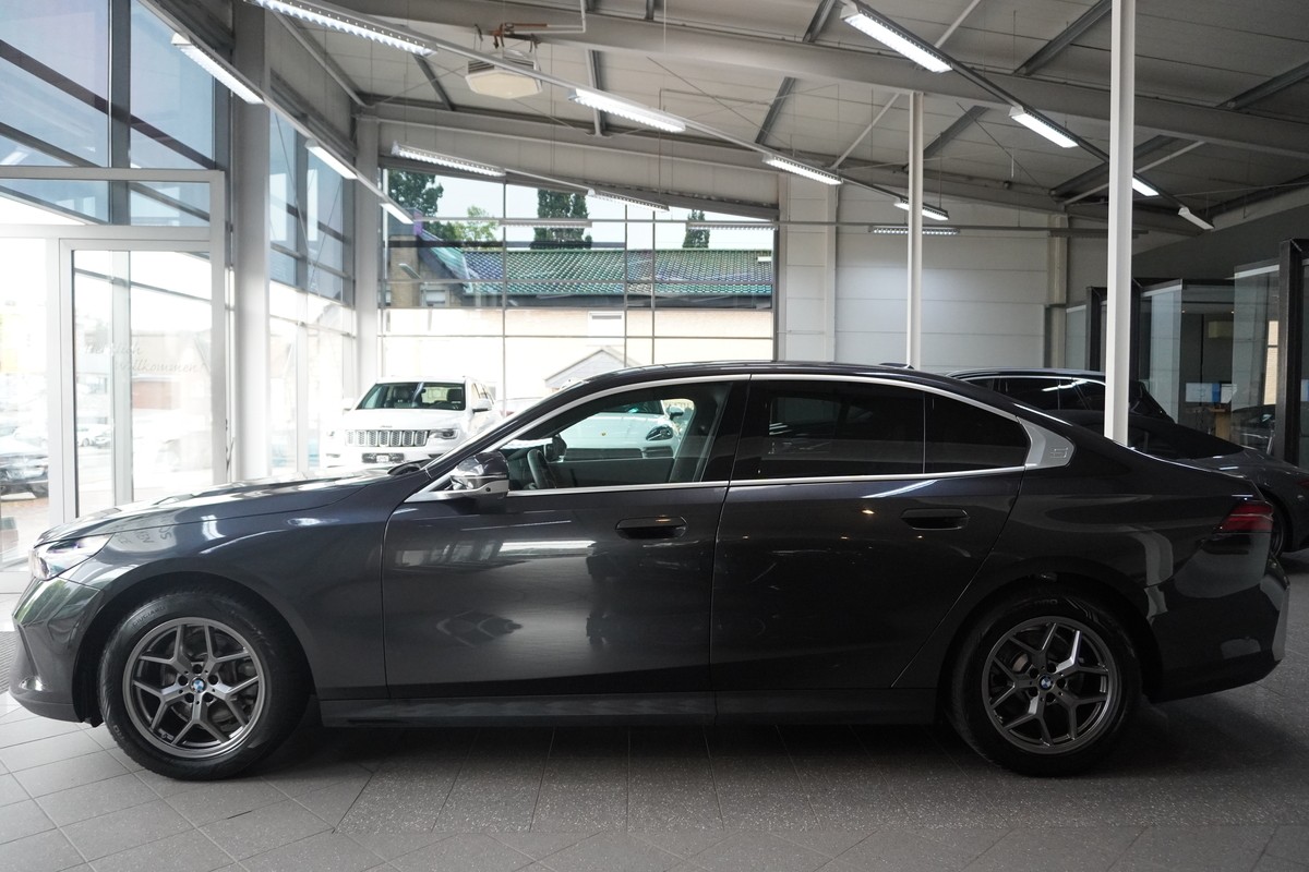 BMW 520 d LED HUD Gestik 360* H&K