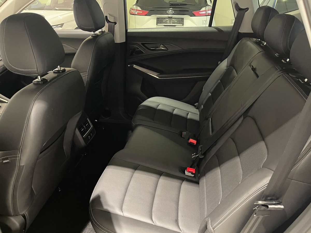 JAC JS8 Pro Automatik 7Sitzer PANO Garantie APP