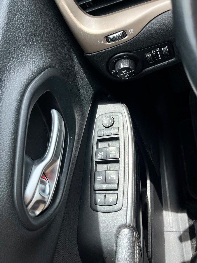 Jeep Cherokee 2.0 MultiJet Longitude FWD 