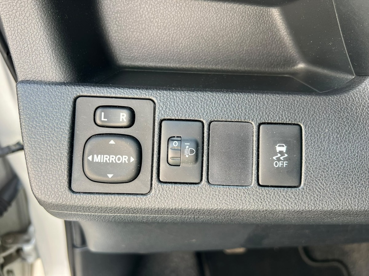 Toyota Verso-S 1.33 Dual-VVT-i Cool - Klima - PDC - Garantie