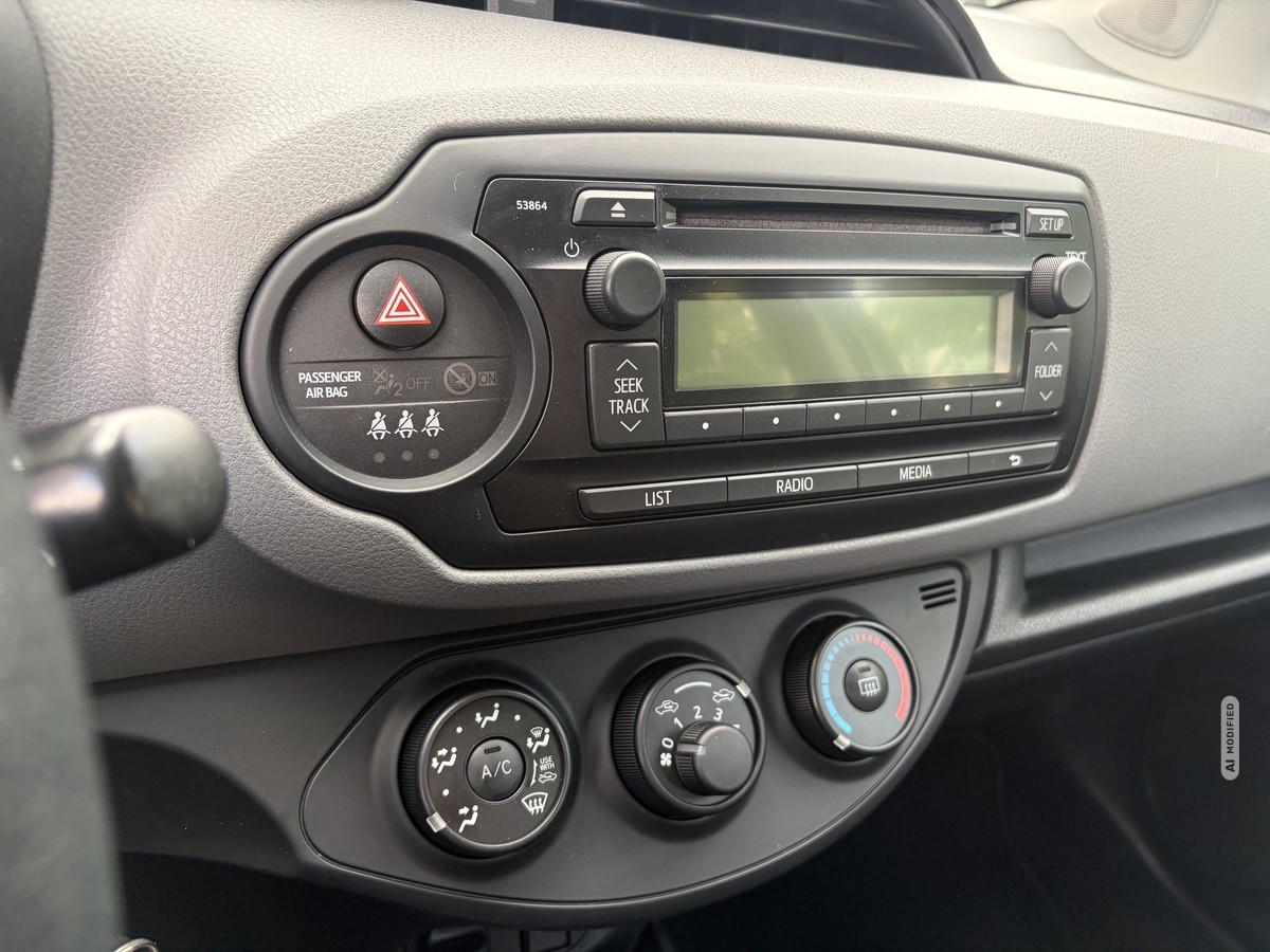 Toyota Yaris 1.0 VVTi