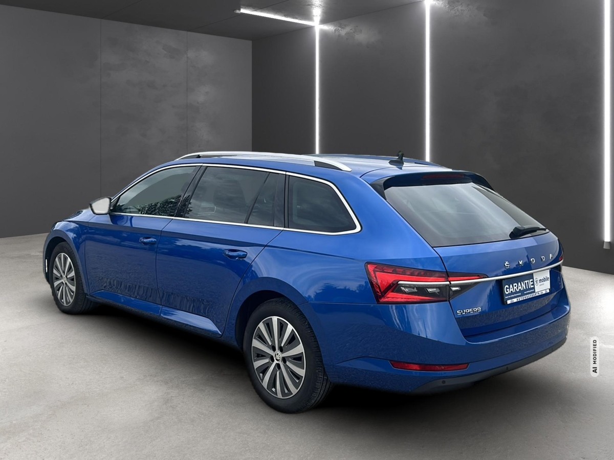 Skoda Superb Combi 2.0 TDI Style *LED*NAVI*SHZ*AHZV*