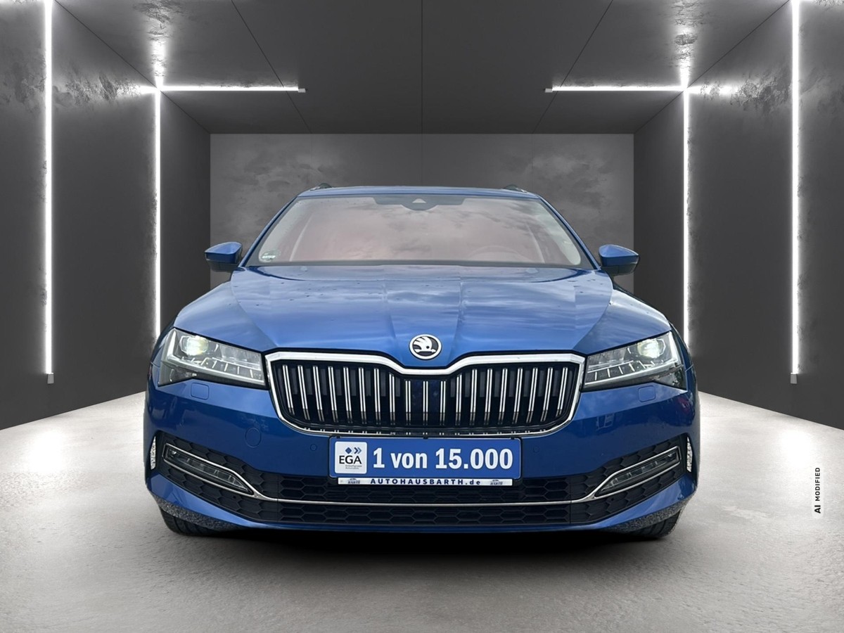 Skoda Superb Combi 2.0 TDI Style *LED*NAVI*SHZ*AHZV*