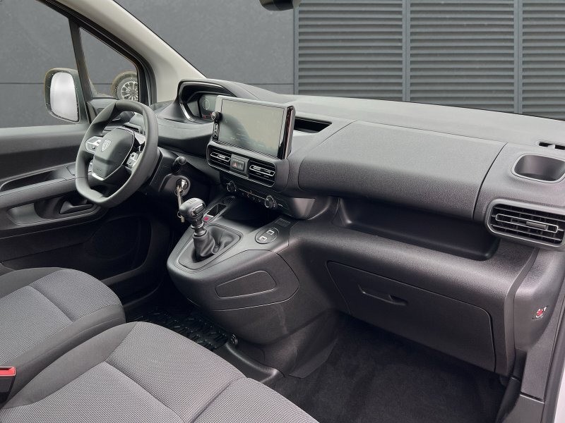 Peugeot Partner 1.5 BlueHDI 100 M 3-Sitzer RFK+Klima+LED