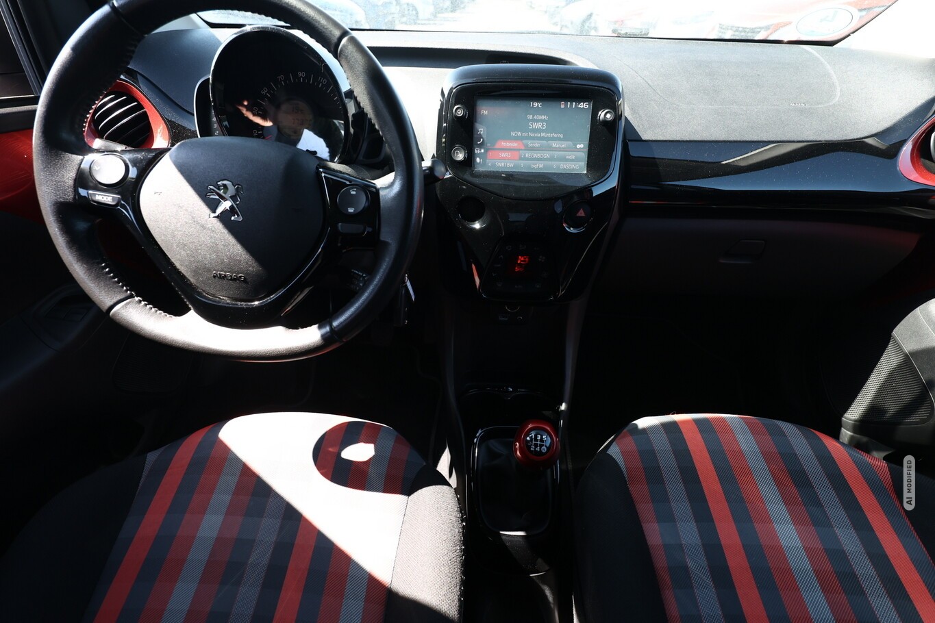 Peugeot 108 1.0 VTi 72 TOP! Collection SHZ Klimaaut. 15Z