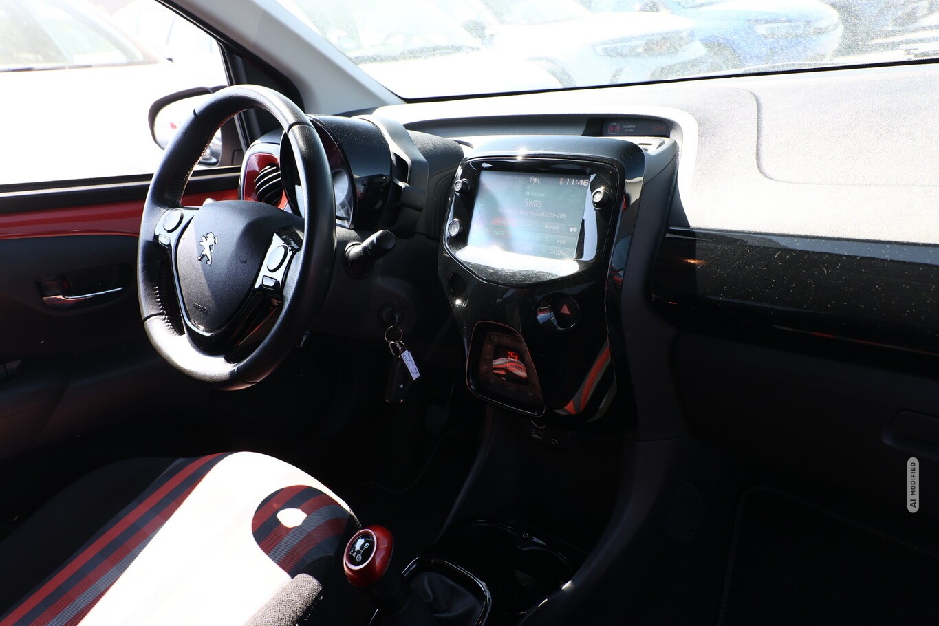 Peugeot 108 1.0 VTi 72 TOP! Collection SHZ Klimaaut. 15Z