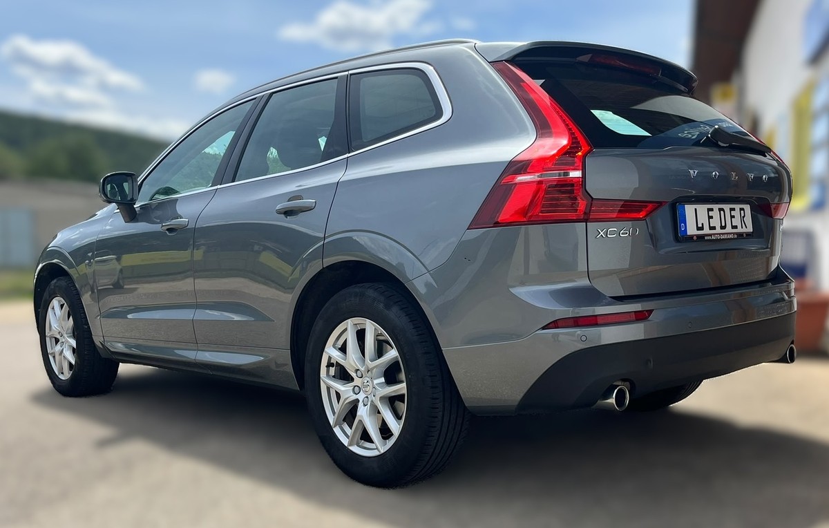 Volvo XC60 D5 AWD Momentum*360°-Kamera*AHK*Sitzheizung v+h*