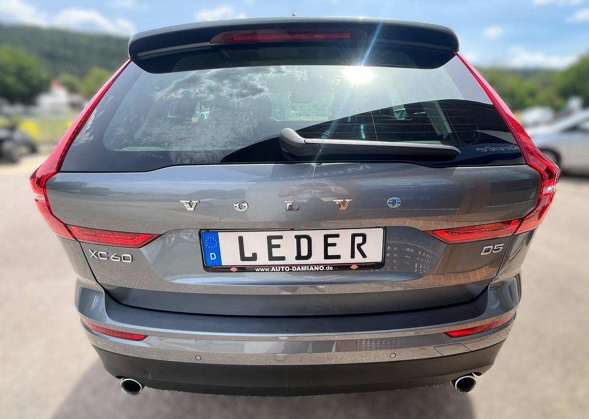 Volvo XC60 D5 AWD Momentum*360°-Kamera*AHK*Sitzheizung v+h*