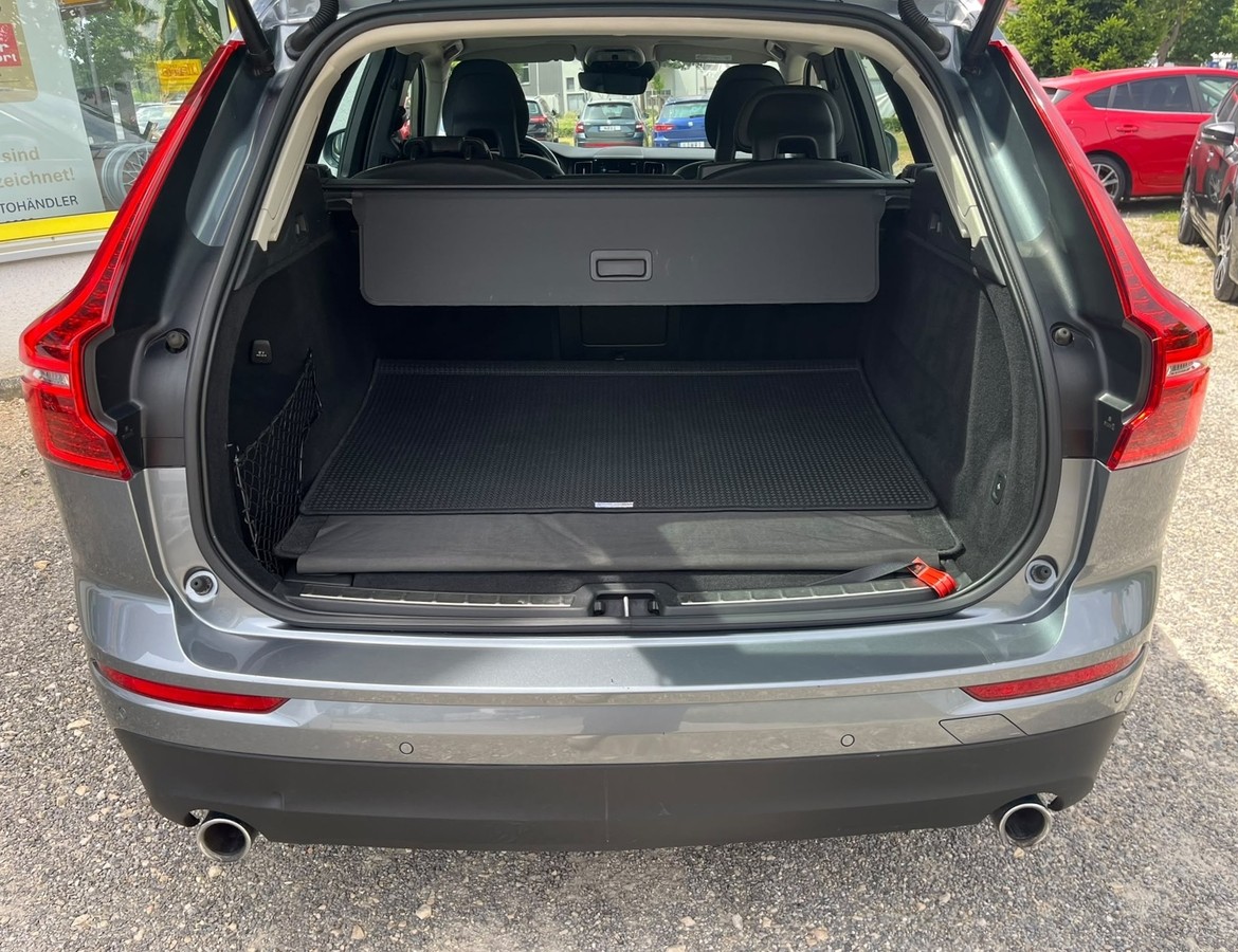 Volvo XC60 D5 AWD Momentum*360°-Kamera*AHK*Sitzheizung v+h*