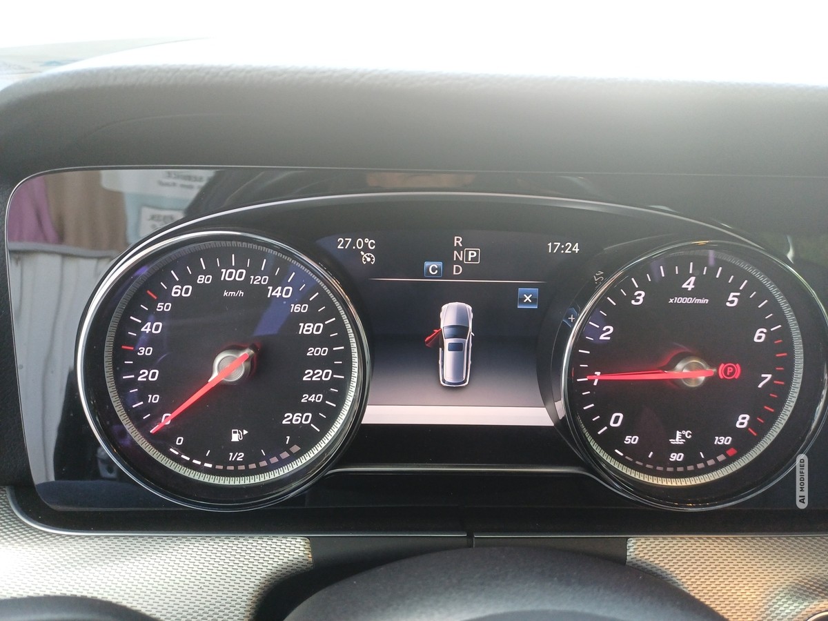 Mercedes-Benz E 200 T Avantgarde 4Matic AHK*LED*NAVI*KAMERA*SHZ*PTS*