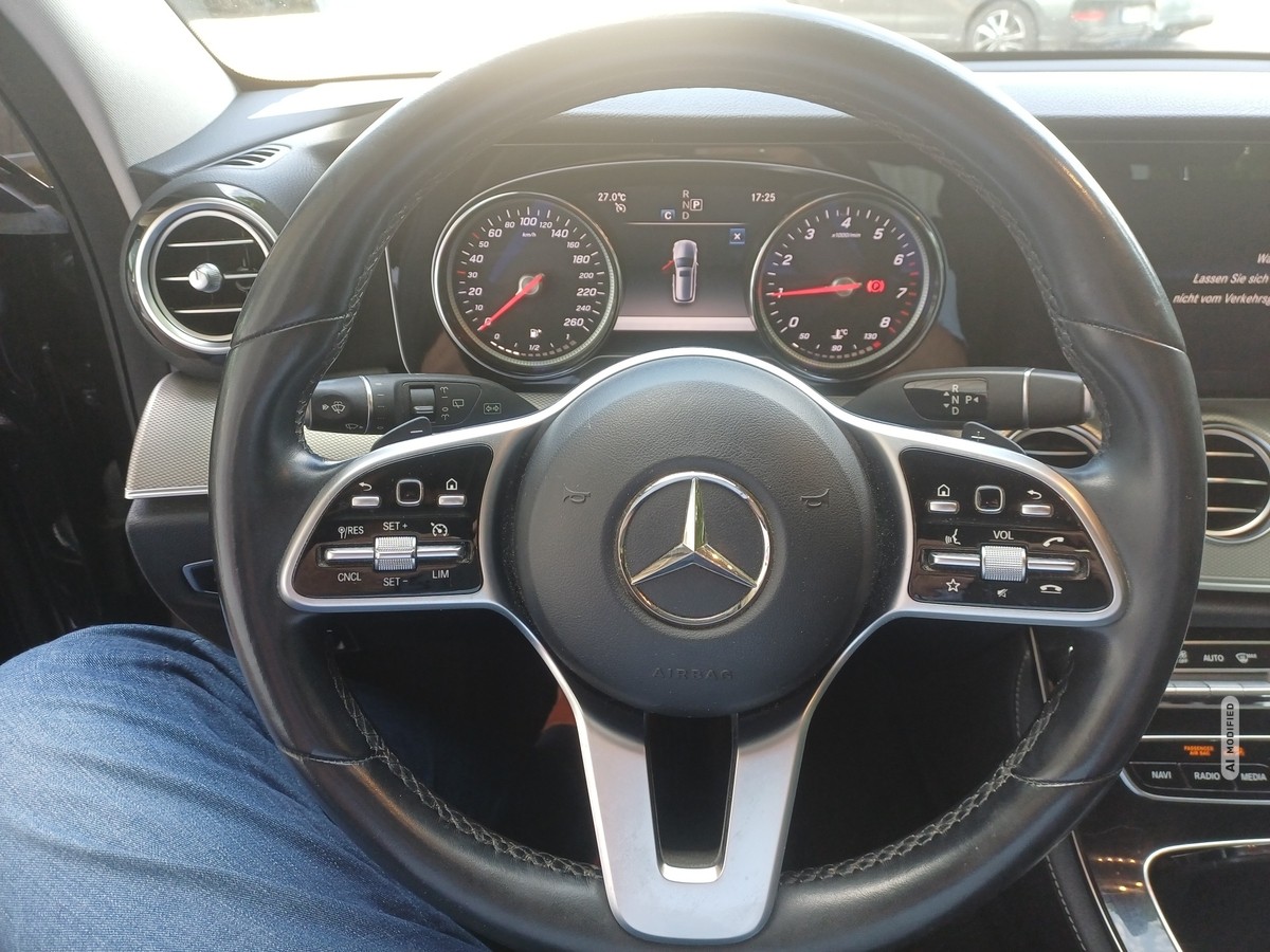 Mercedes-Benz E 200 T Avantgarde 4Matic AHK*LED*NAVI*KAMERA*SHZ*PTS*
