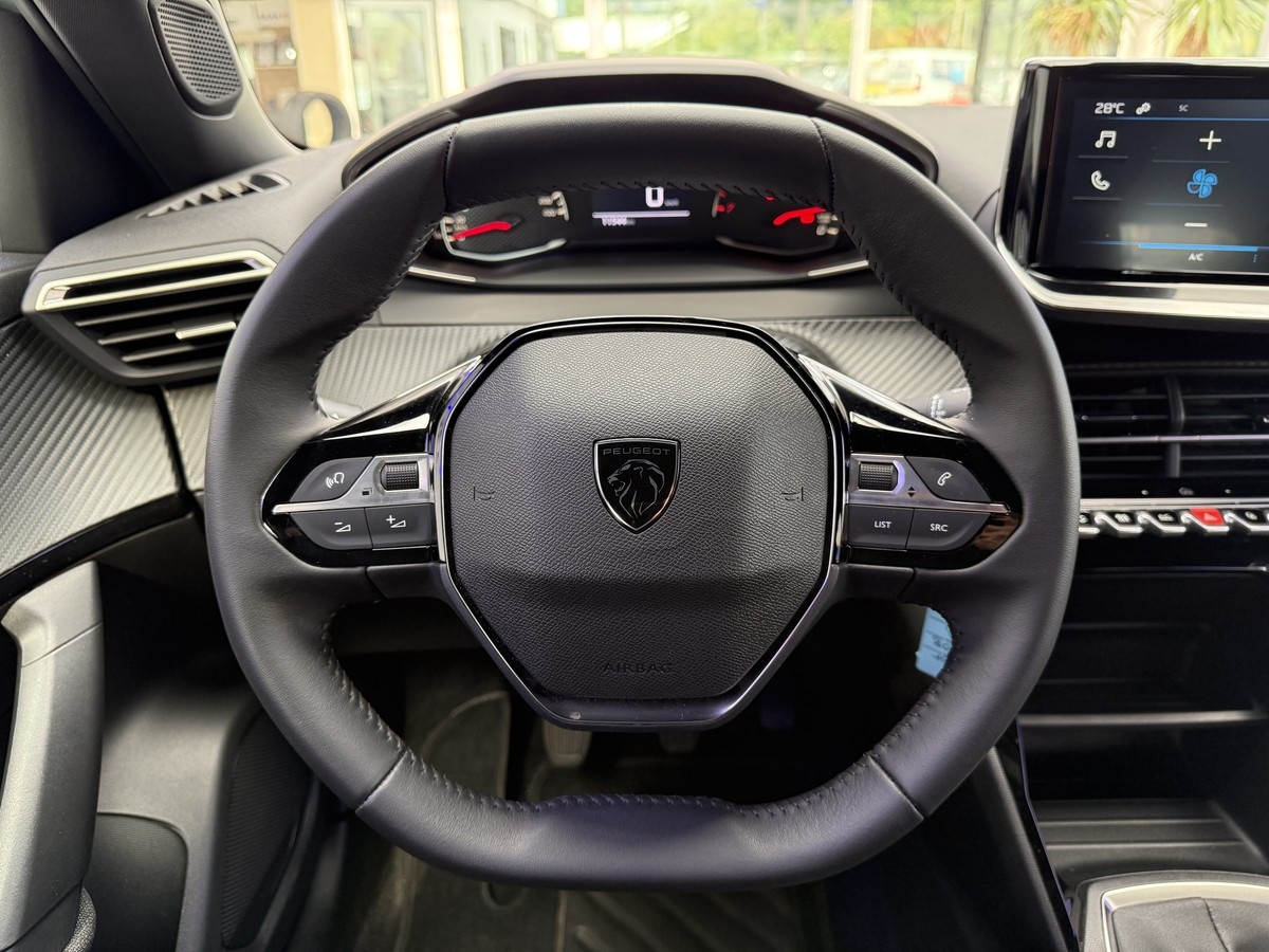 Peugeot 2008 1.2 PureTech 100 Style (EURO 6e) 