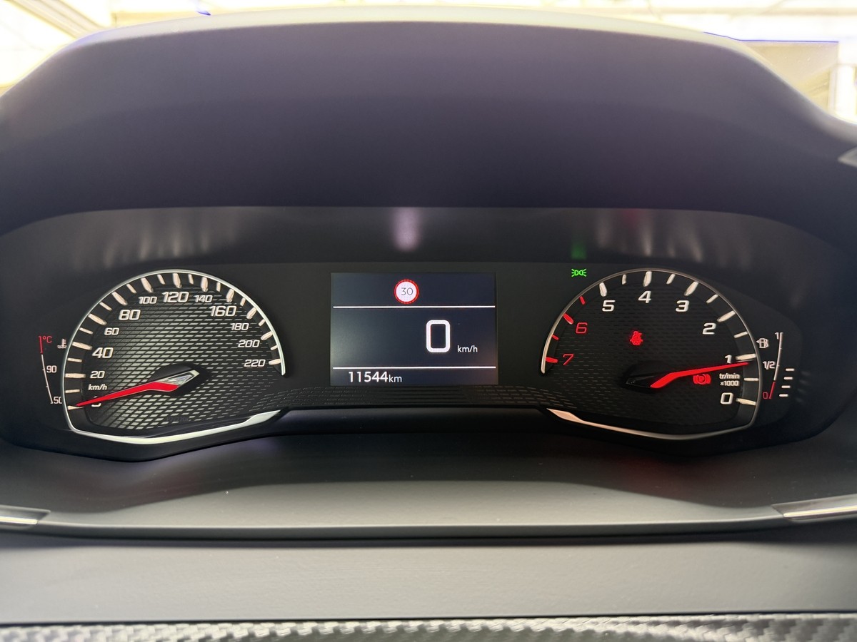 Peugeot 2008 1.2 PureTech 100 Style (EURO 6e) 