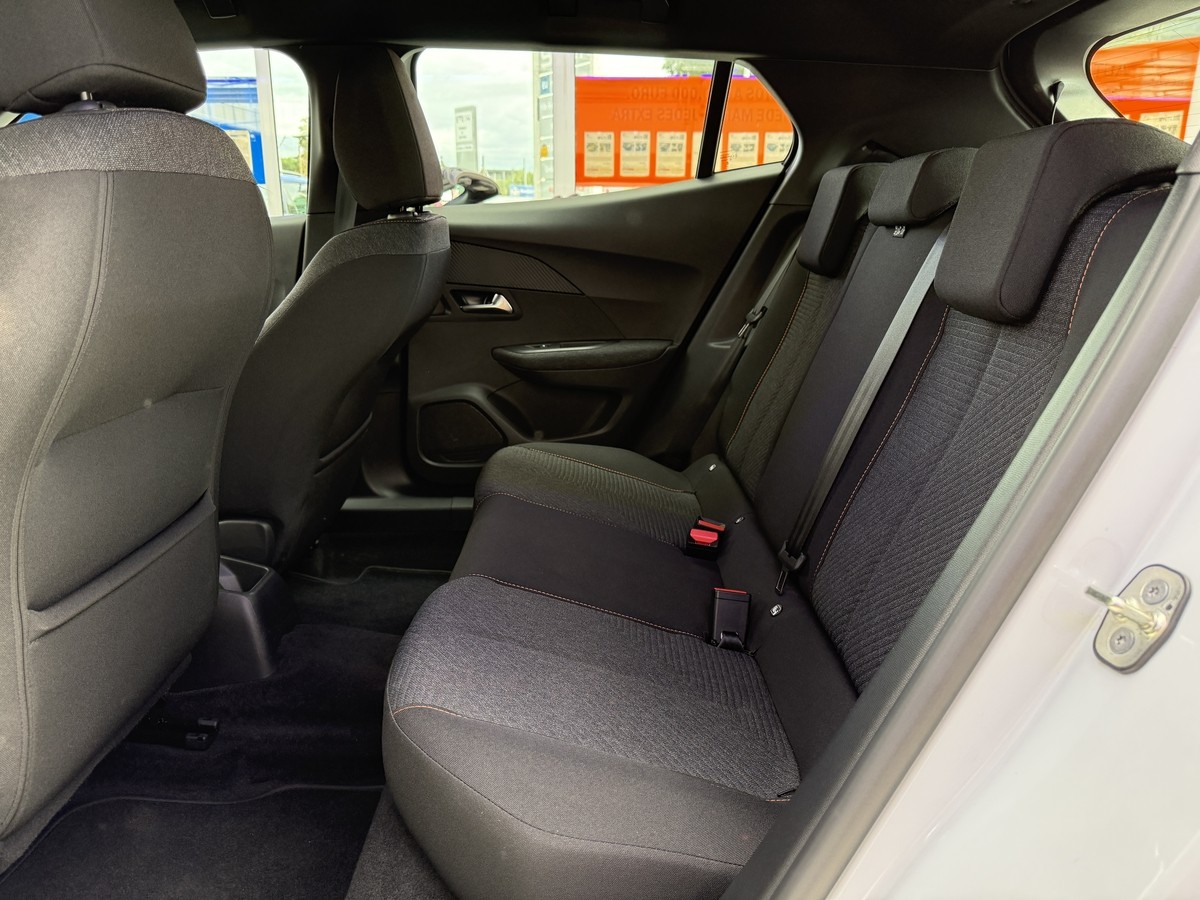 Peugeot 2008 1.2 PureTech 100 Style (EURO 6e) 