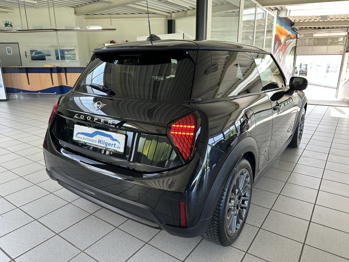 MINI Cooper C Essential LED RFK Allwettereifen Sitzhz. PDC