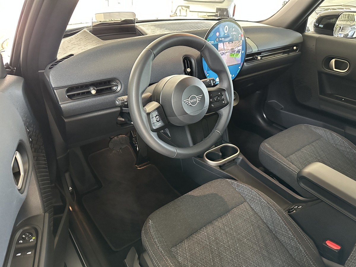 MINI Cooper C Essential LED RFK Allwettereifen Sitzhz. PDC