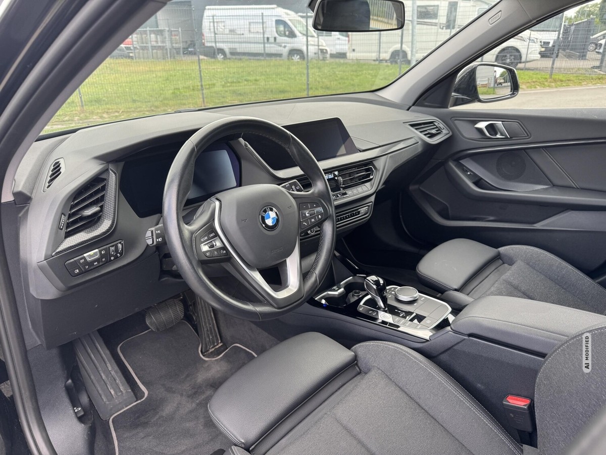 BMW 118 i A+Sport Line+LED+Spurhalte+Shadow