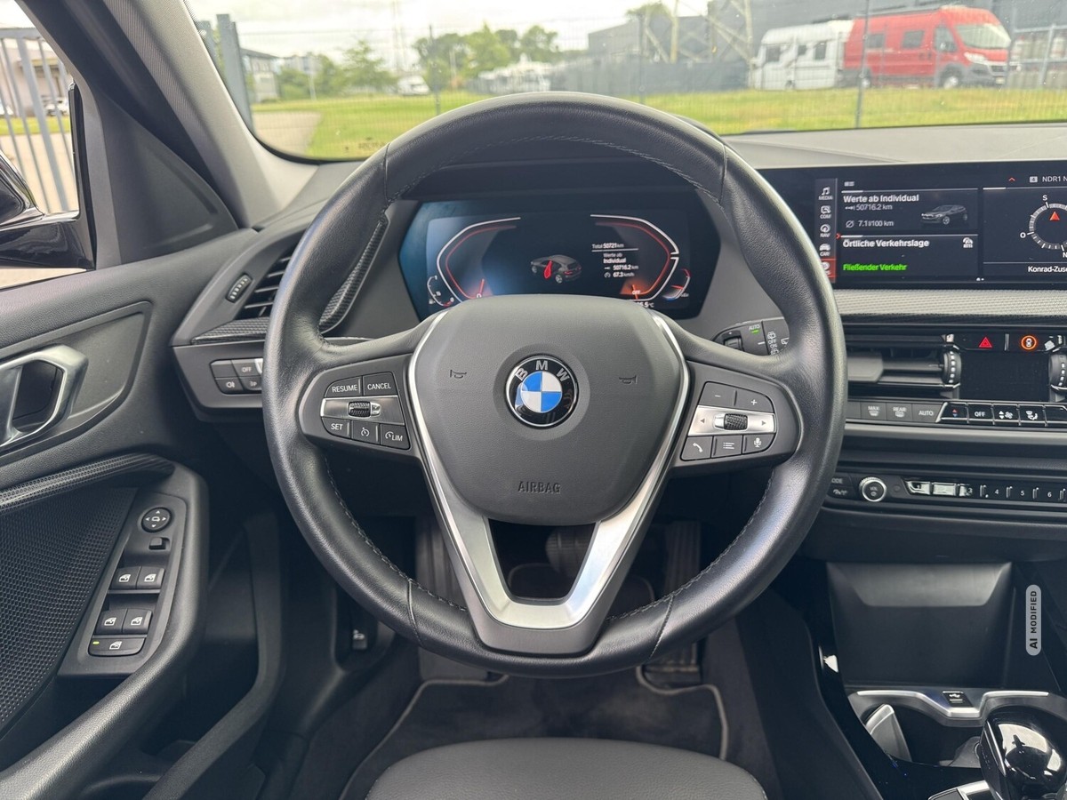 BMW 118 i A+Sport Line+LED+Spurhalte+Shadow