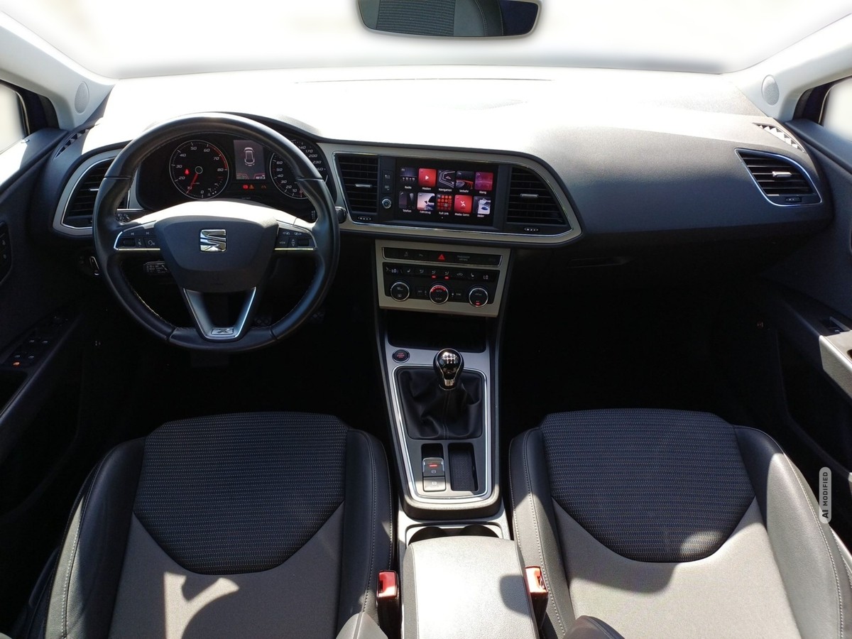 Seat Leon ST 1.5 TSI Xcellence ACC Sitzh. PDC Kamera Full-Link