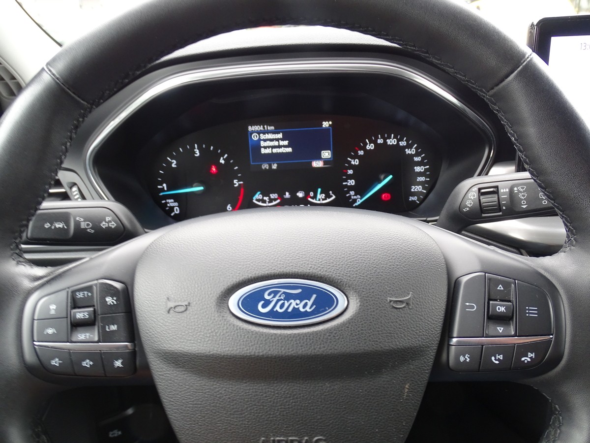 Ford Focus 1.5 EcoBlue Turnier Titanium Automatik
