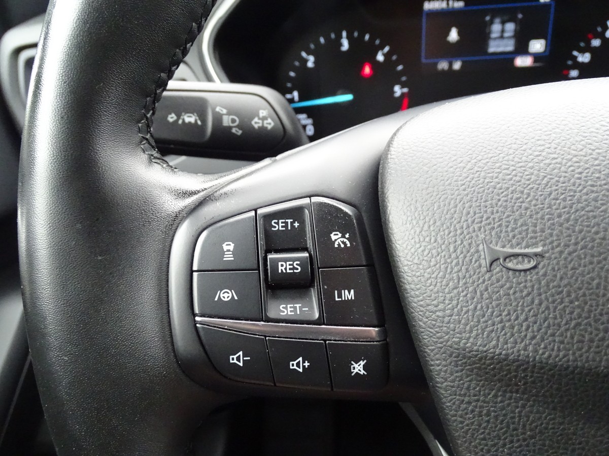 Ford Focus 1.5 EcoBlue Turnier Titanium Automatik