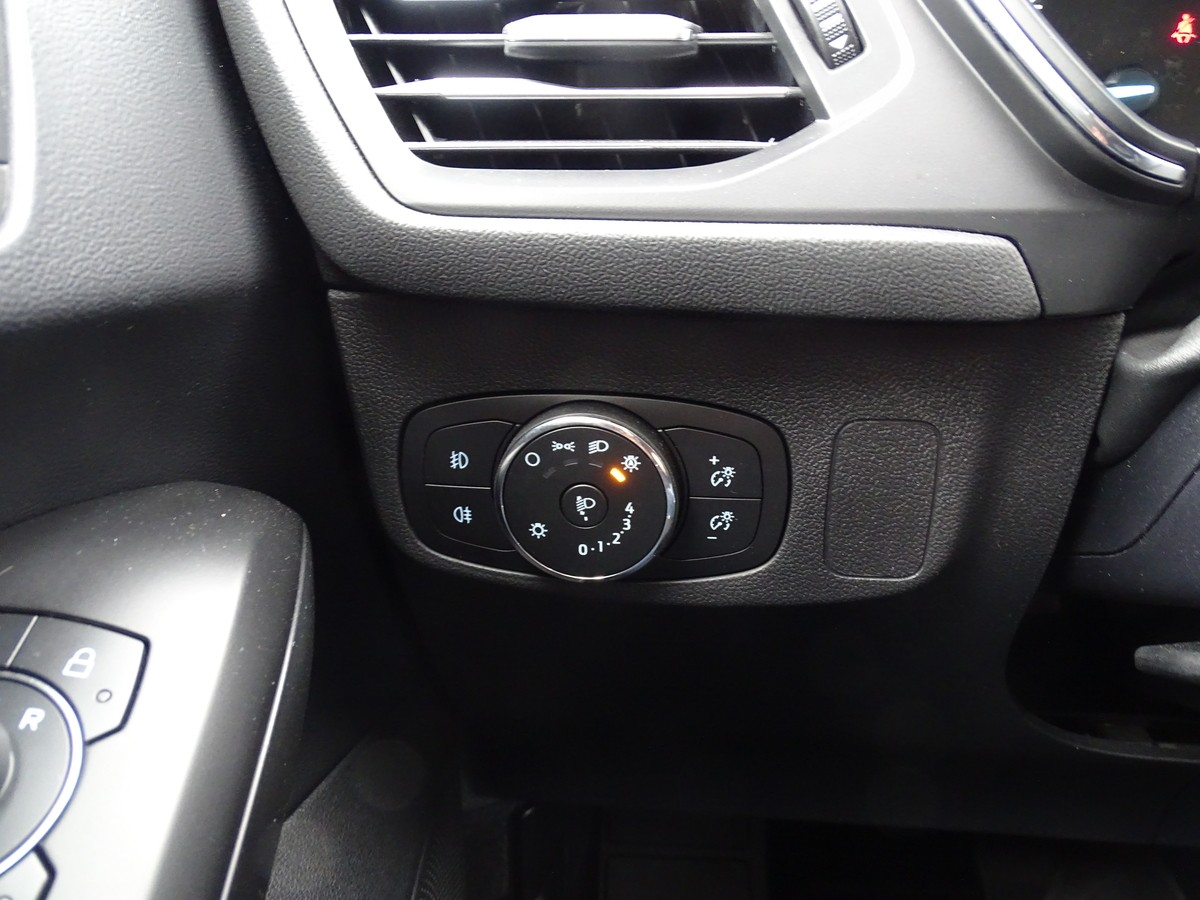Ford Focus 1.5 EcoBlue Turnier Titanium Automatik