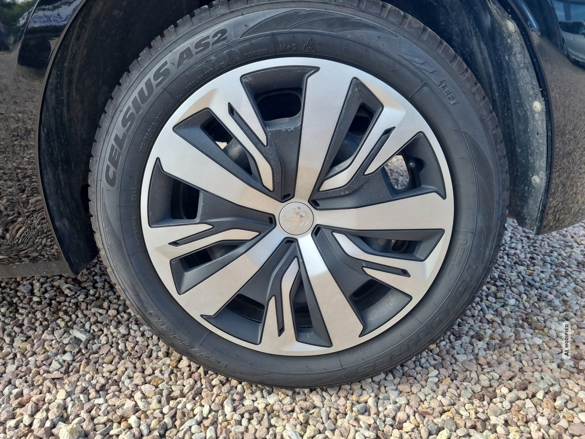 Peugeot 208 1.2 PureTech 75 Active *Kamera*SHZ