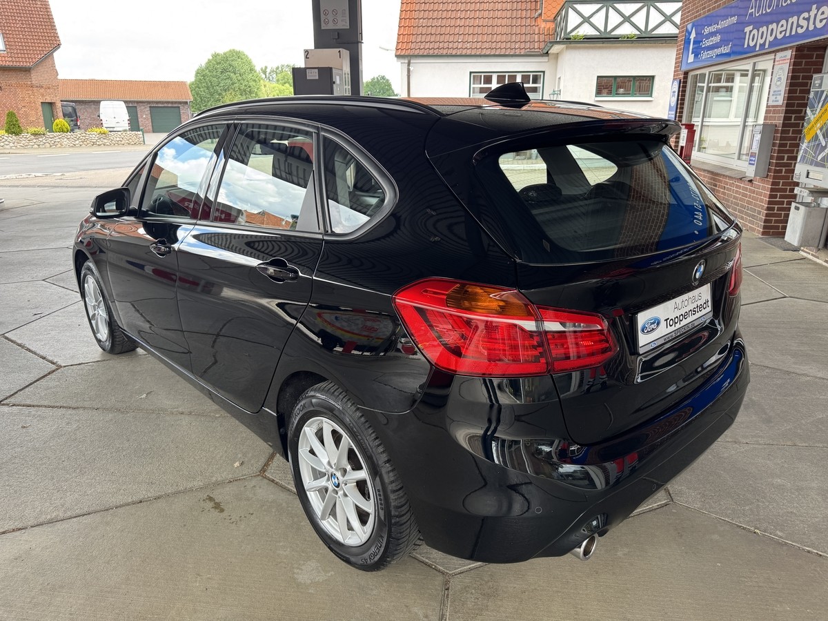 BMW 218 Active Tourer 2er Active Tourer - 218i Advantage 