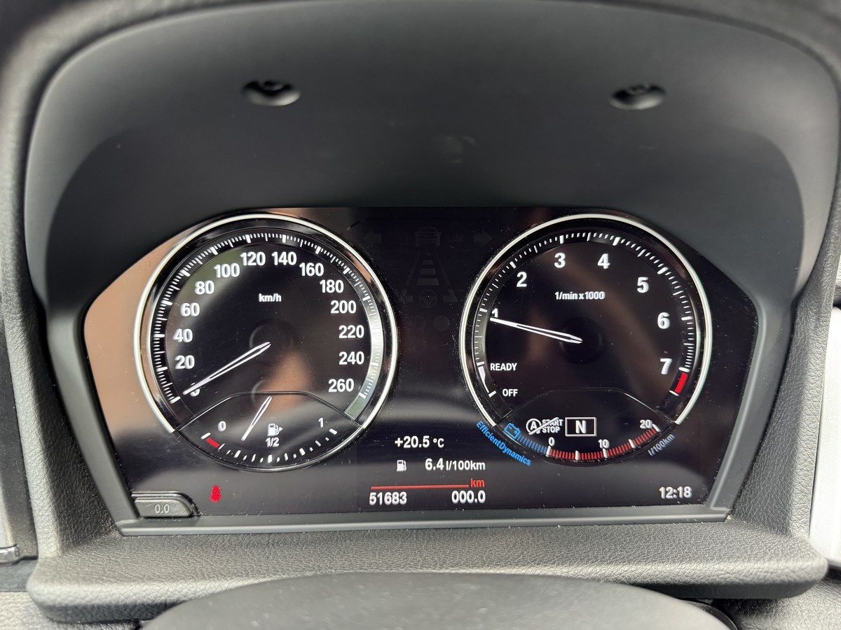 BMW 218 Active Tourer 2er Active Tourer - 218i Advantage 