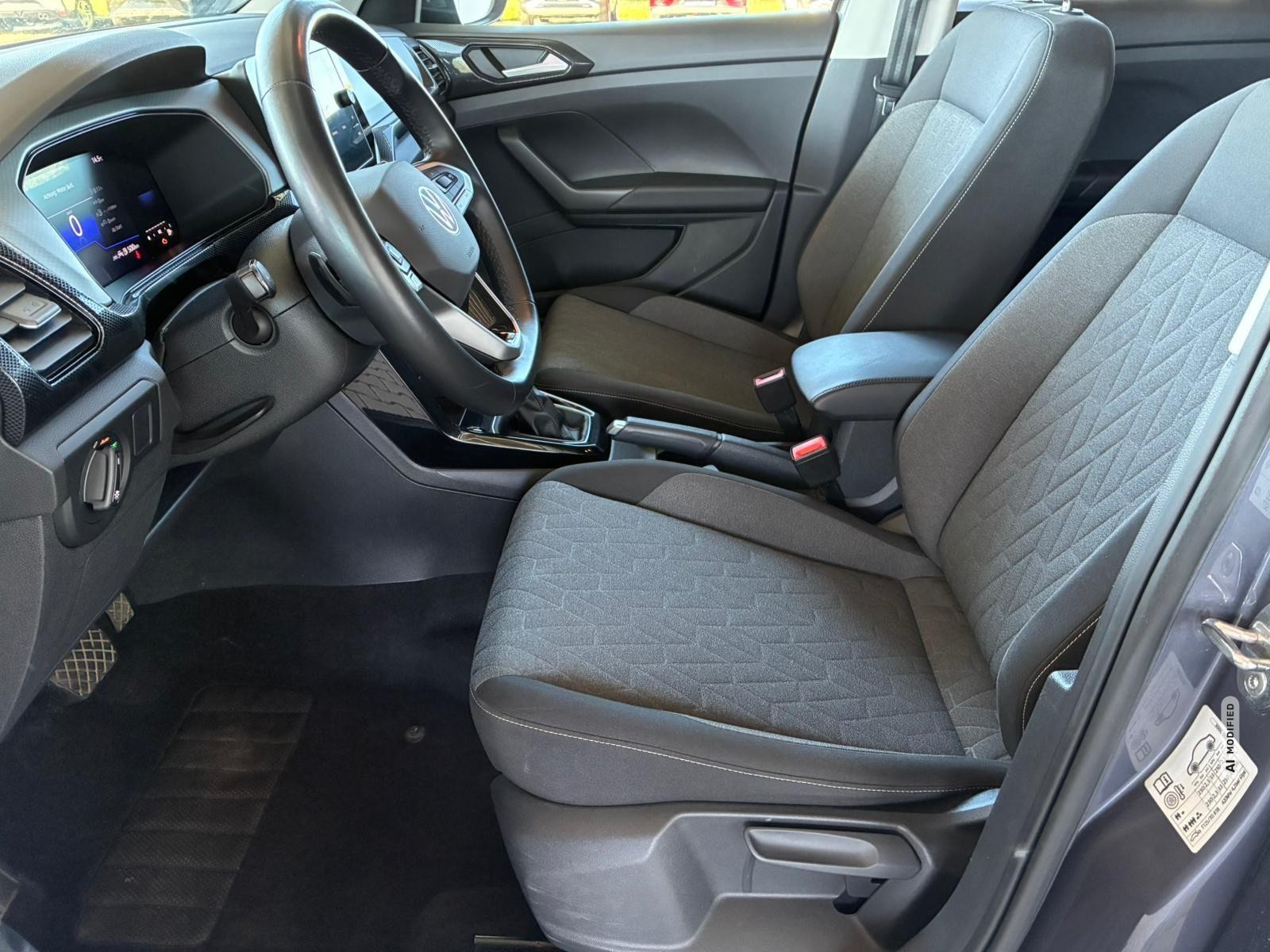 Volkswagen T-Cross Life 1.0 TSI DSG / Matrix-LED / ACC / Kamera / Shz vorne / Apple Carplay