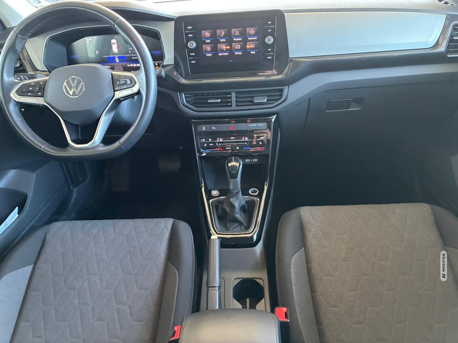 Volkswagen T-Cross Life 1.0 TSI DSG / Matrix-LED / ACC / Kamera / Shz vorne / Apple Carplay