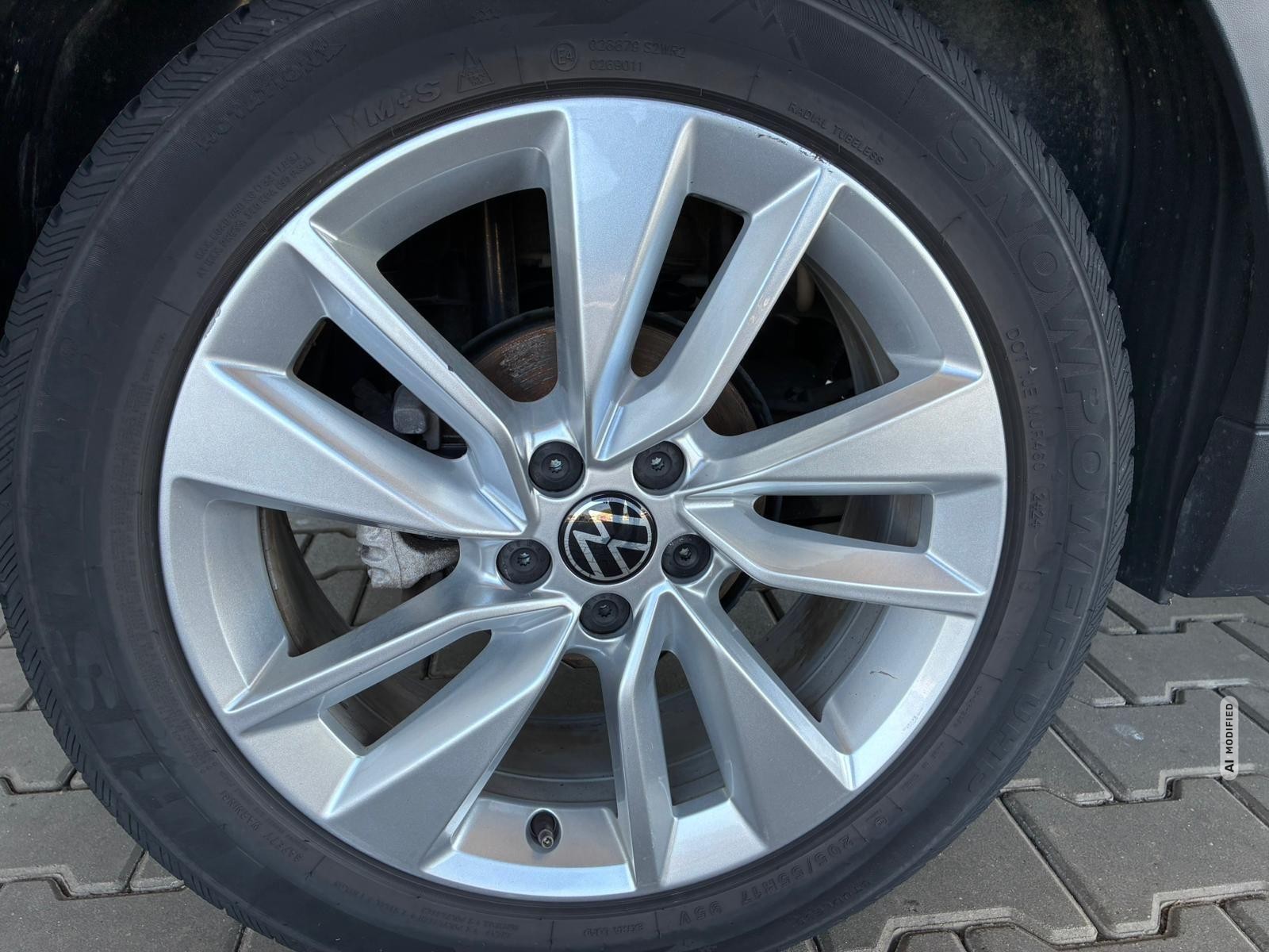 Volkswagen T-Cross Life 1.0 TSI DSG / Matrix-LED / ACC / Kamera / Shz vorne / Apple Carplay