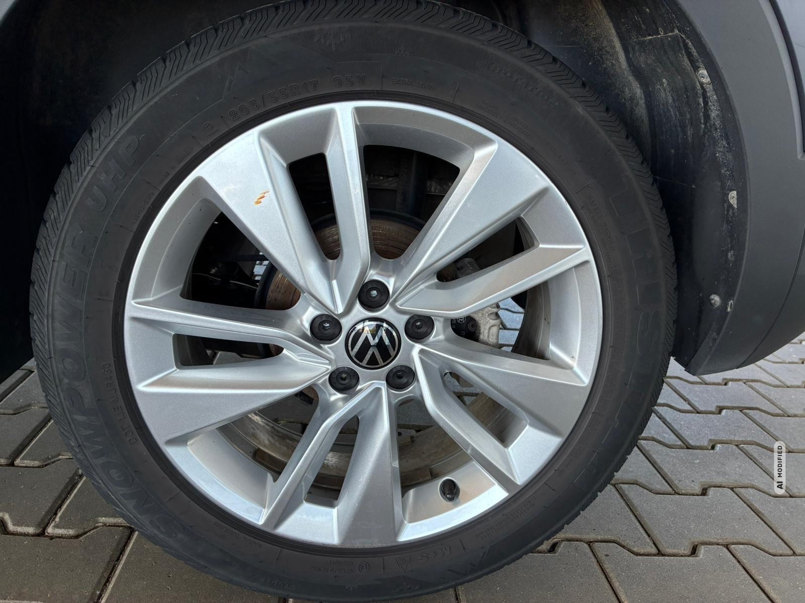 Volkswagen T-Cross Life 1.0 TSI DSG / Matrix-LED / ACC / Kamera / Shz vorne / Apple Carplay