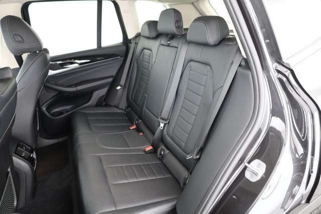 BMW X3 20d xDrive, Laser, AHK, Kamera, Navi, Leder, 19-Zo