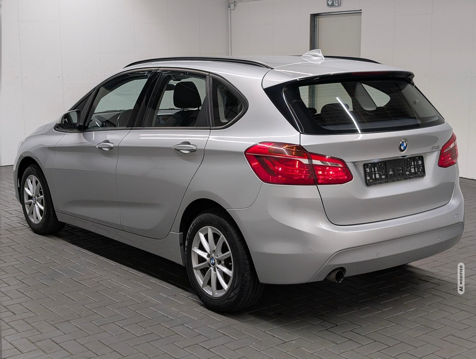 BMW 218 Active Tourer 218i Active Tourer SHZ/PDC/Kam/Tempom./16-LM