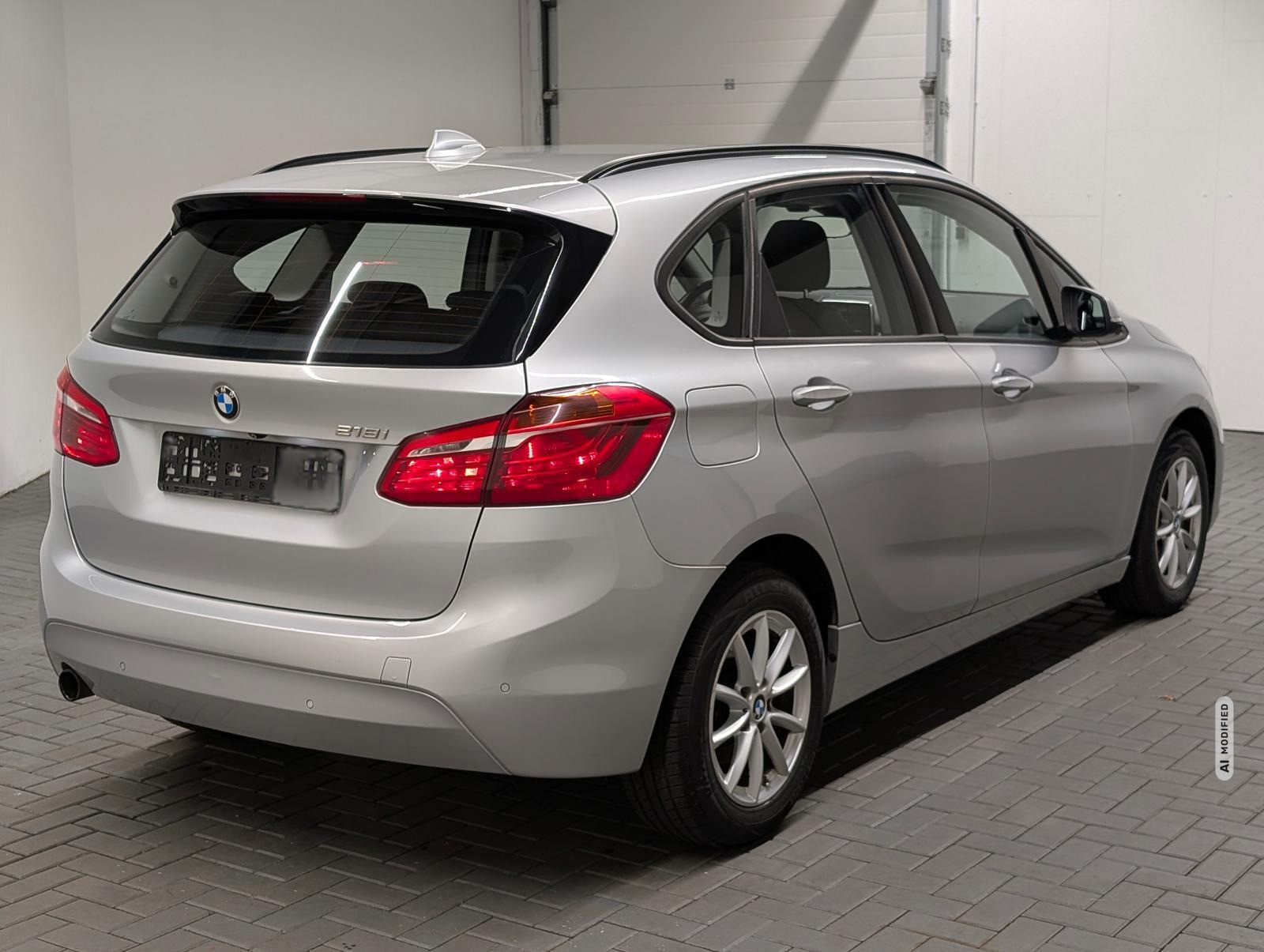 BMW 218 Active Tourer 218i Active Tourer SHZ/PDC/Kam/Tempom./16-LM