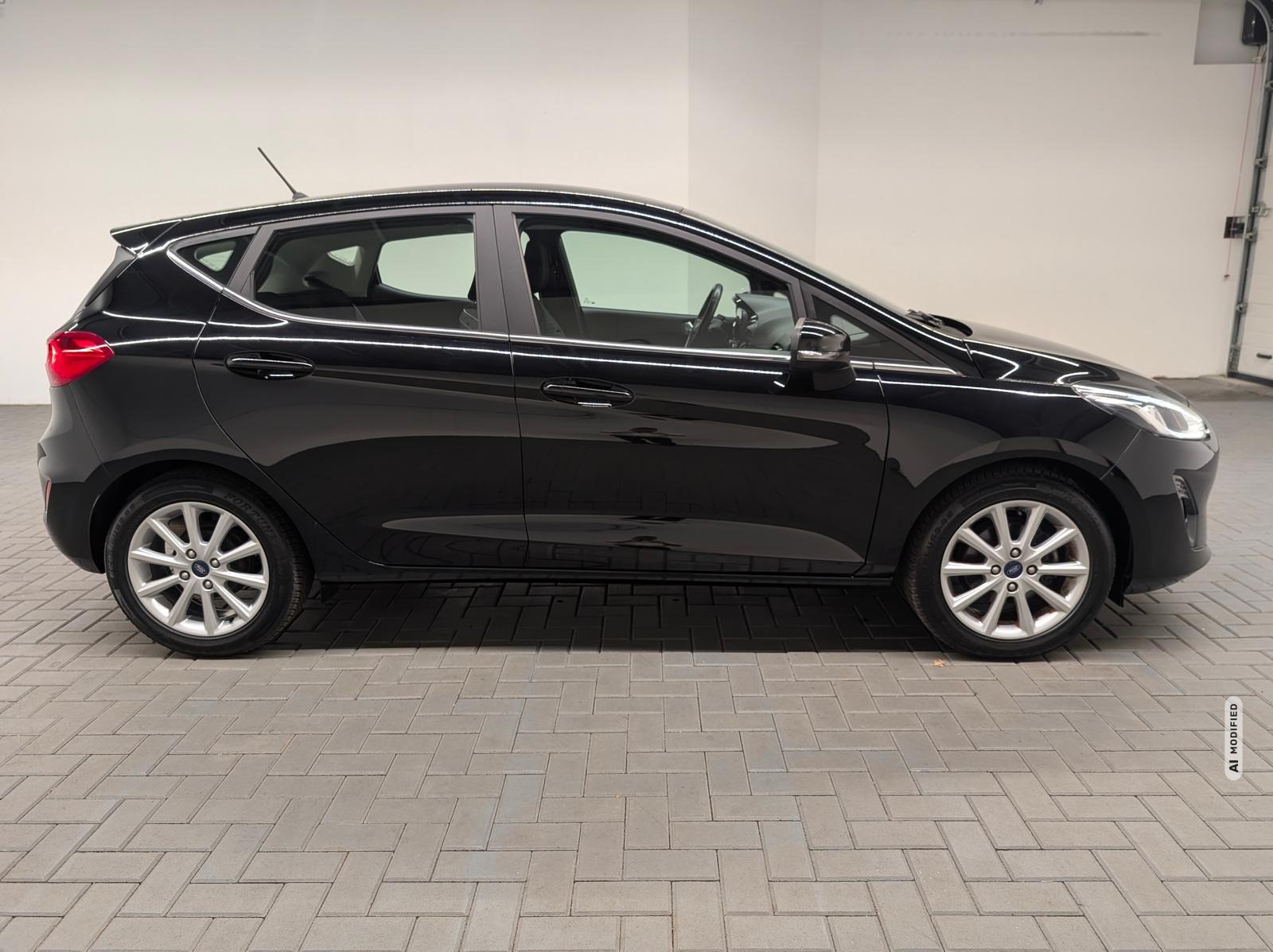 Ford Fiesta Titanium Carplay/SHZ/FSH/PDC/Limiter/16LM