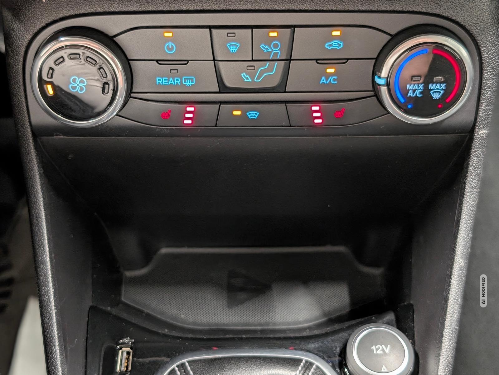 Ford Fiesta Titanium Carplay/SHZ/FSH/PDC/Limiter/16LM