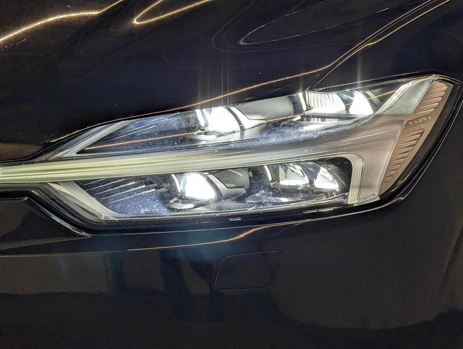 Volvo XC60 Momentum Matrix/Navi/AHK/elH/360°/H.-K./SHZ