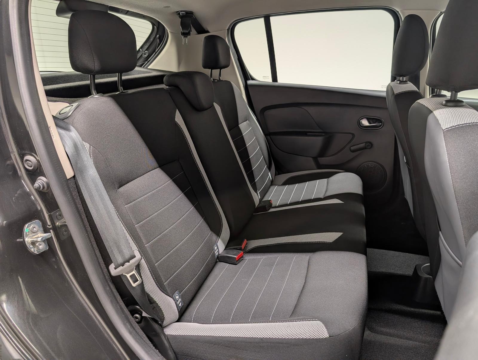 Dacia Sandero Stepway Navi/Klima/BT/USB/LED-TFL