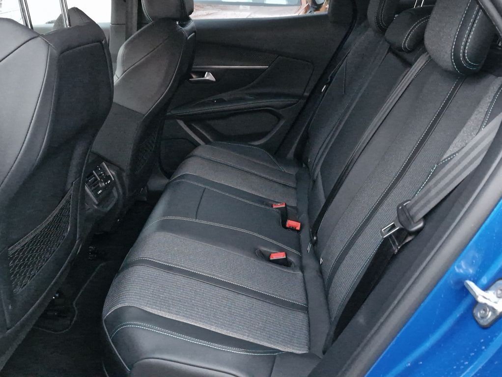 Peugeot 3008 PHEV 225 Allure e-AT LED Navi Kamera SHZ PD