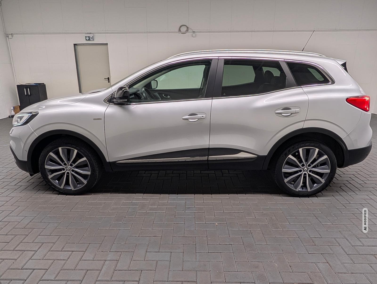Renault Kadjar Bose Ed. LED/Navi/Pano/SHZ/FSH/GRA/19-LM