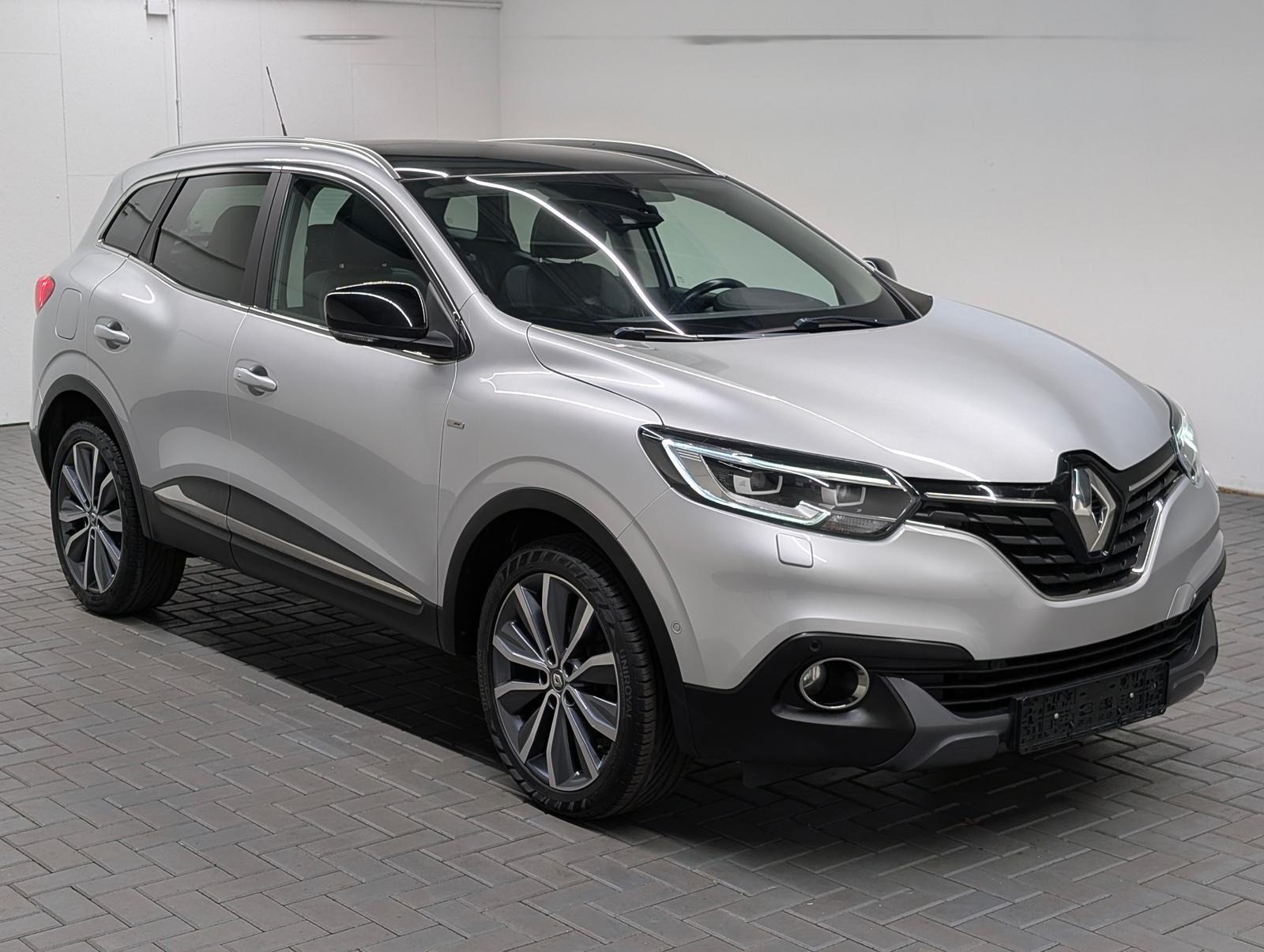 Renault Kadjar Bose Ed. LED/Navi/Pano/SHZ/FSH/GRA/19-LM