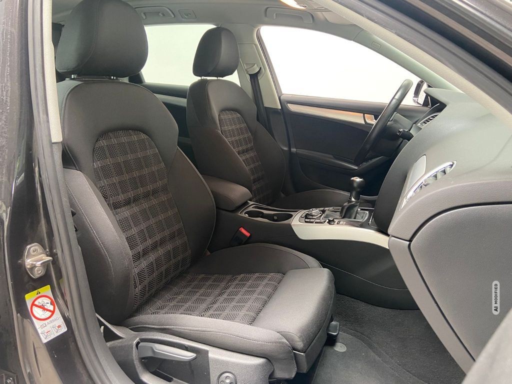 Audi A4 Avant Ambition 1.Hd Navi AHK Tempo Scheckheft