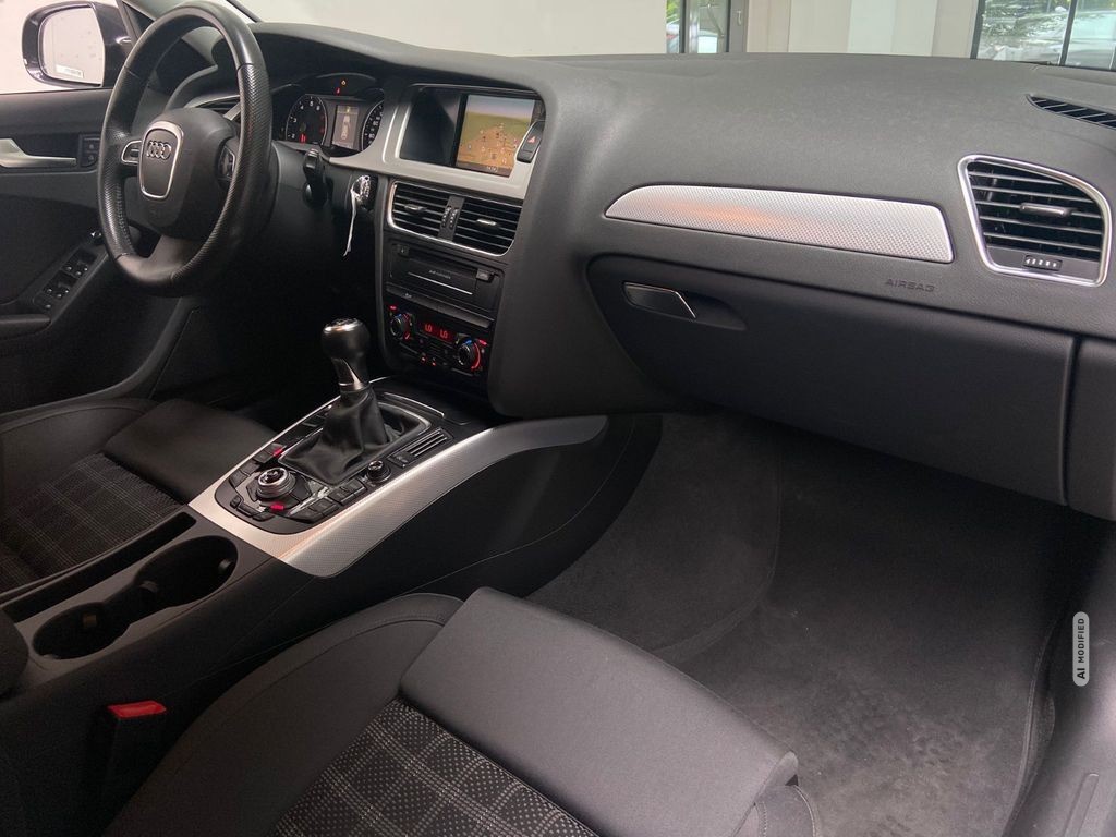Audi A4 Avant Ambition 1.Hd Navi AHK Tempo Scheckheft