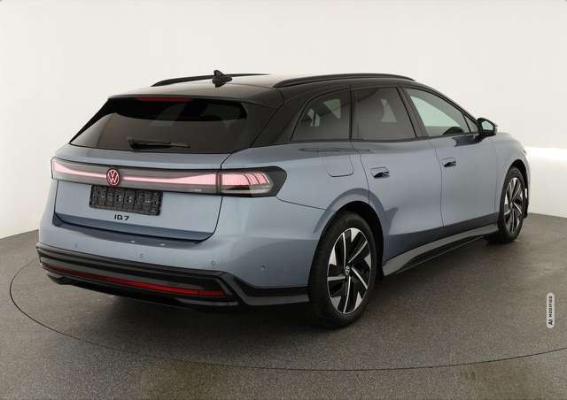 Volkswagen ID.7 Tourer Pro Black, AHK, HuD, IQ.Light, IQ.Drive, Ar