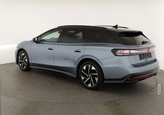 Volkswagen ID.7 Tourer Pro Black, AHK, HuD, IQ.Light, IQ.Drive, Ar