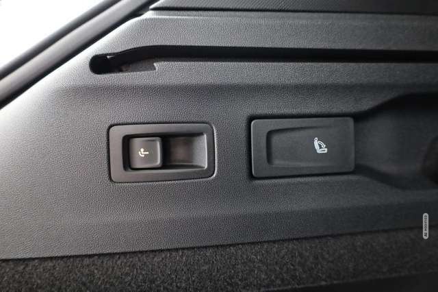 Volkswagen ID.7 Tourer Pro Black, AHK, HuD, IQ.Light, IQ.Drive, Ar