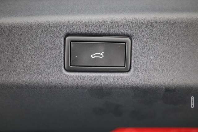 Volkswagen ID.7 Tourer Pro Black, AHK, HuD, IQ.Light, IQ.Drive, Ar